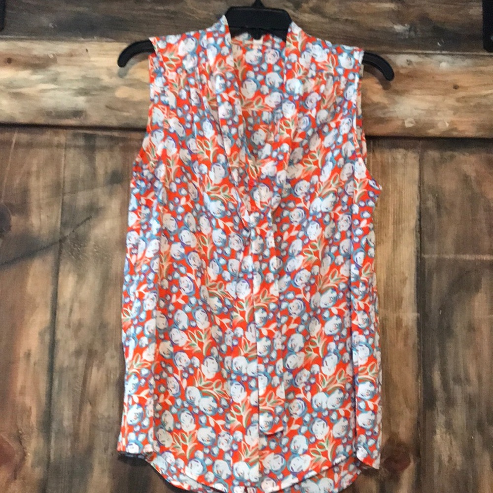 Blouse- sleeveless orange fun print